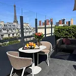 Rayz Eiffel Aparthotel