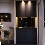Rayz Eiffel Aparthotel 4*