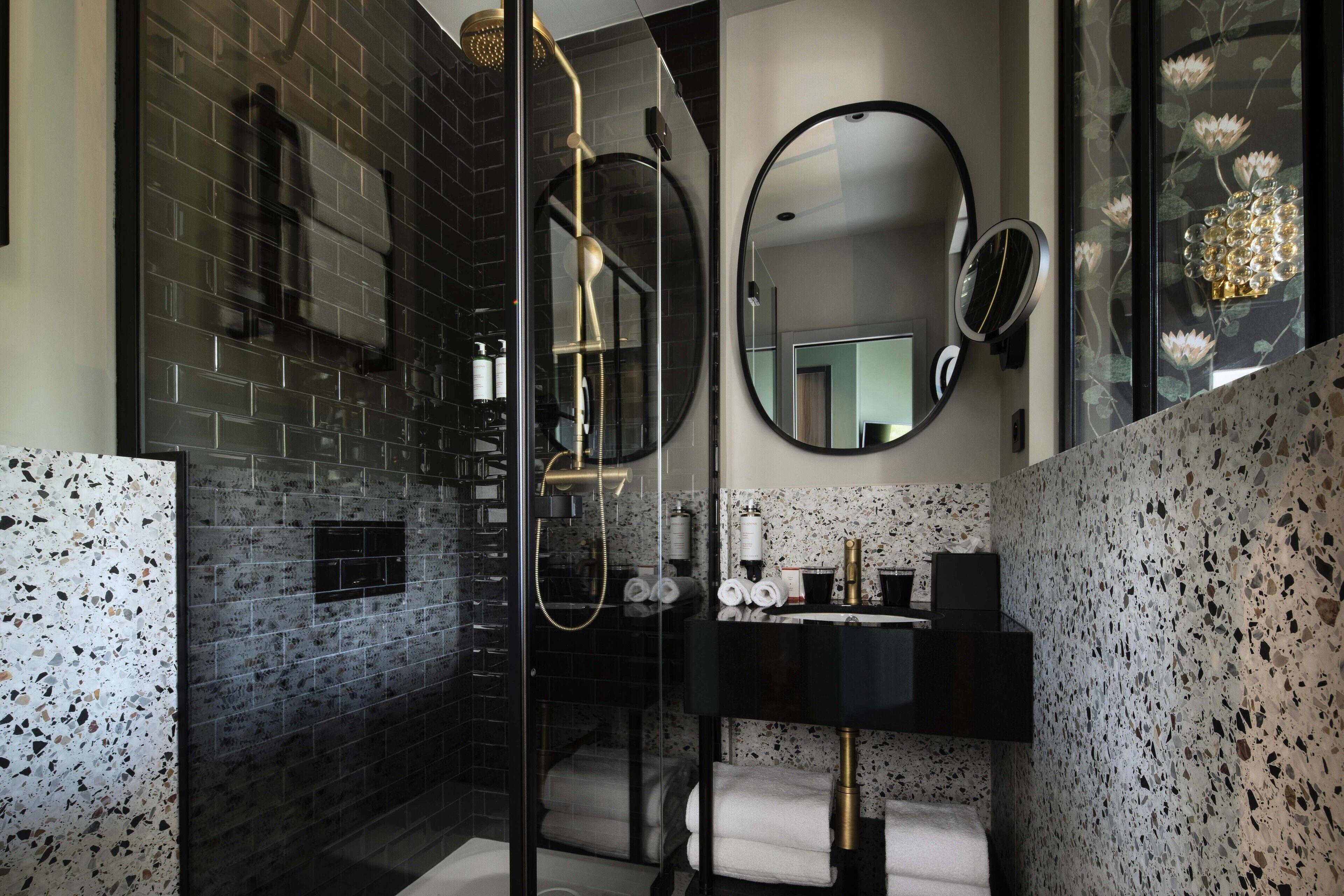 Rayz Eiffel 4* Paris