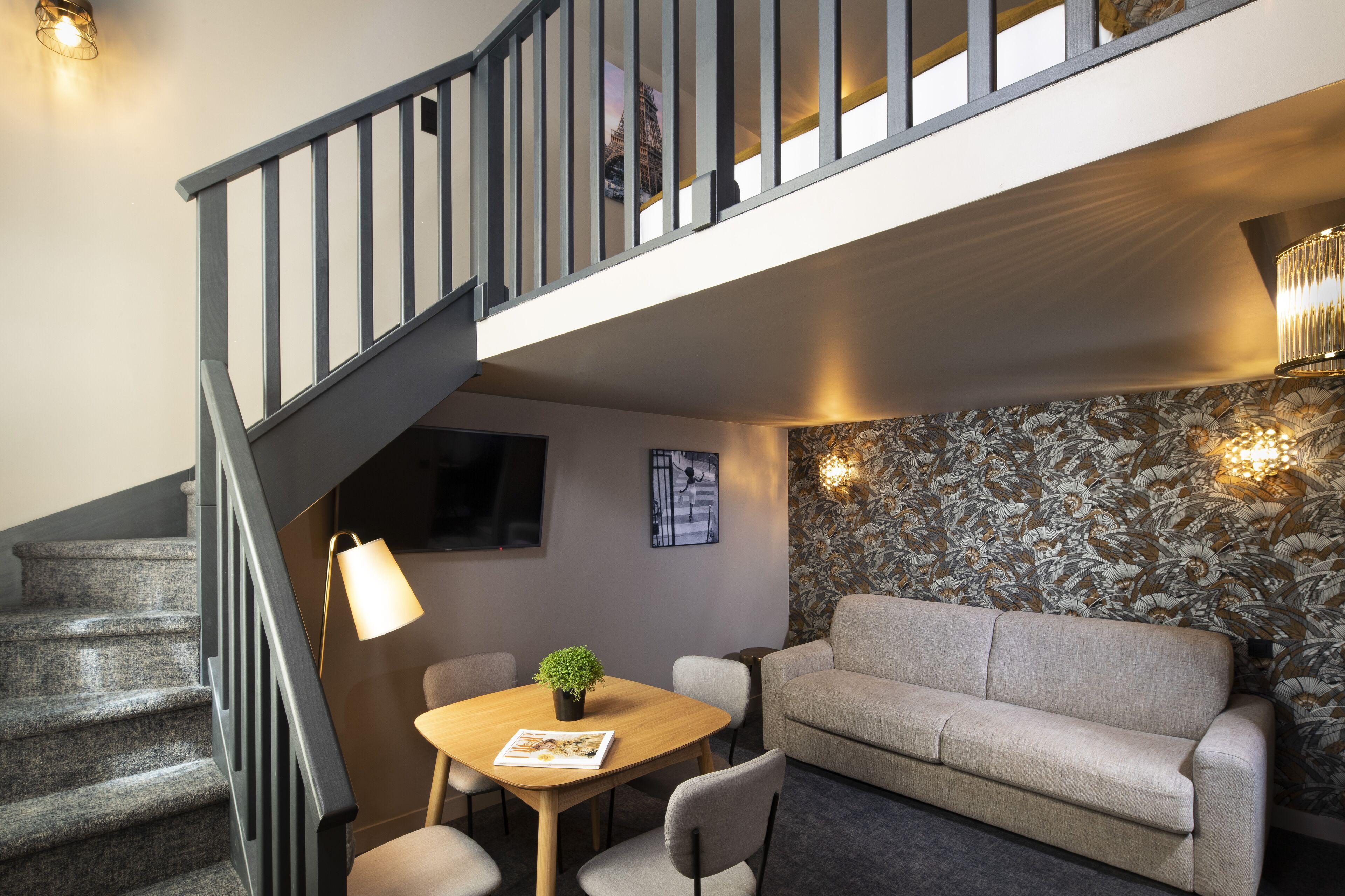 Rayz Eiffel Aparthotel