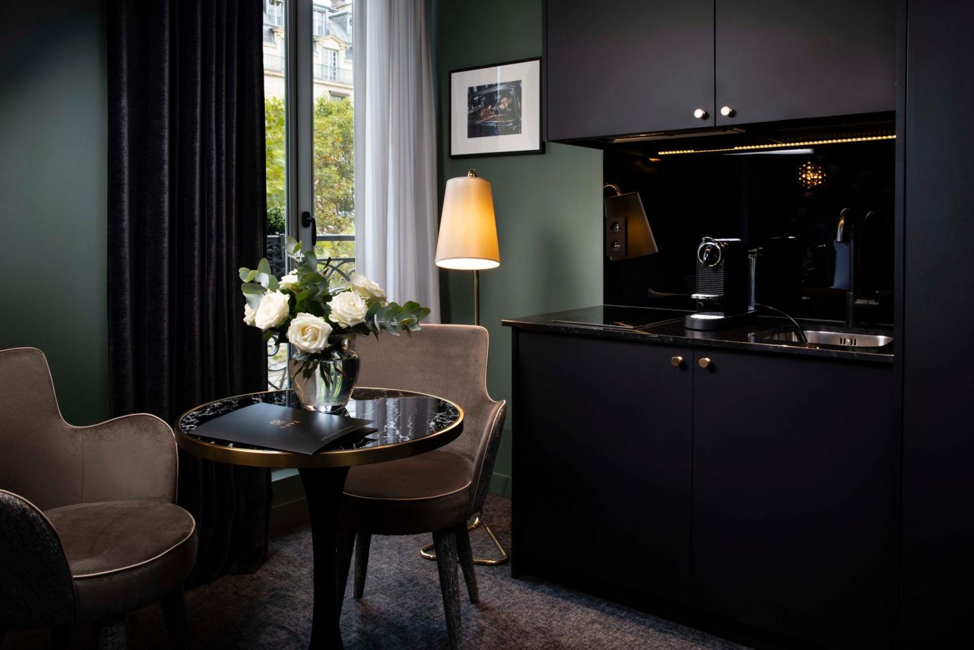 Aparthotel Rayz Eiffel 4*