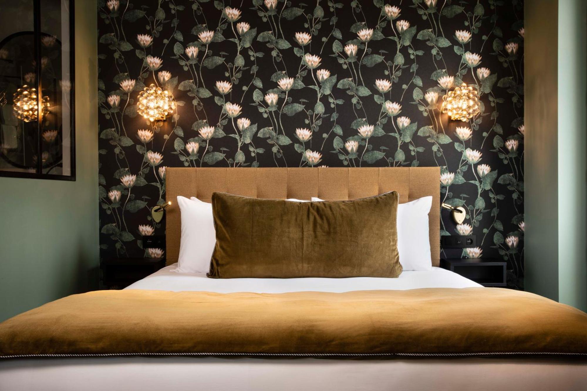 Rayz Eiffel Aparthotel 4*