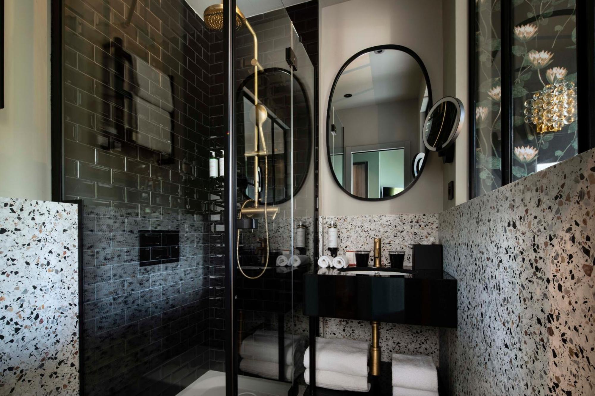 Rayz Eiffel Aparthotel